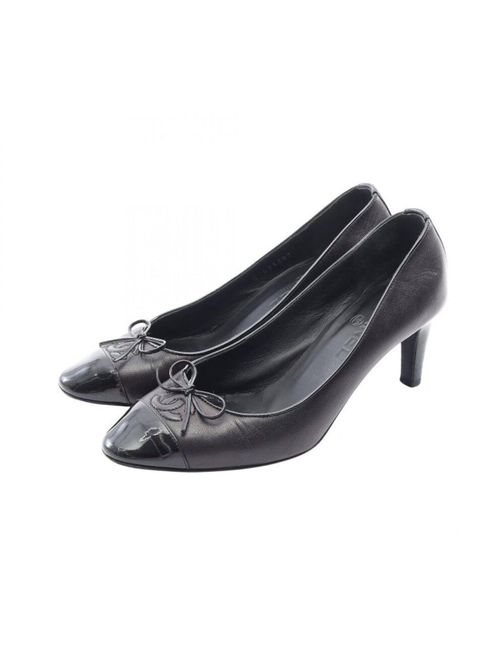 Chanel Pumps CC Logo Leather Patent Heels
